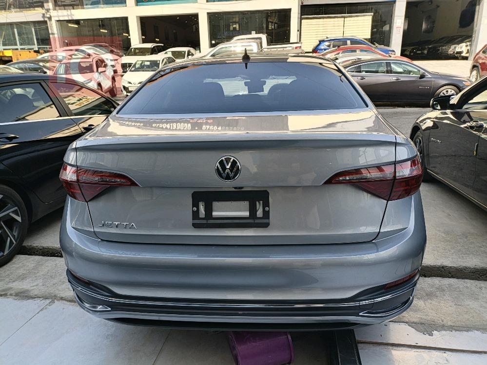 ڤۆڵکسواگن جێتا